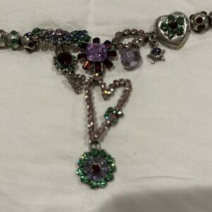 Otazu 16 1/2” around neck, 18” total with 1 1/2” drop from closure.